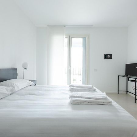 Porta Nuova Bright And Roomy Flat Milano Eksteriør billede